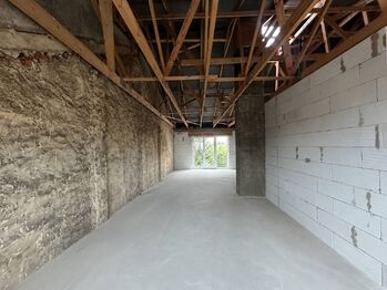 Nebytový prostor - Společenská místnost - Prodej bytu atypický v osobním vlastnictví 204 m², České Budějovice