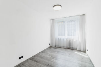 Ložnice - Pronájem bytu 2+kk v osobním vlastnictví 43 m², Praha 5 - Stodůlky