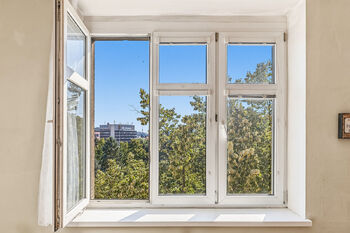 Výhled z pokoje - Prodej bytu 1+1 v družstevním vlastnictví 39 m², Praha 9 - Vysočany