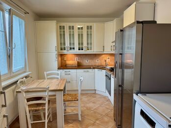 Samostatná kuchyň - Pronájem bytu 2+1 v osobním vlastnictví 66 m², Nupaky