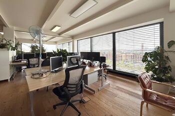Ateliér - Pronájem kancelářských prostor 276 m², Praha 5 - Smíchov