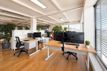 Ateliér - Pronájem kancelářských prostor 276 m², Praha 5 - Smíchov