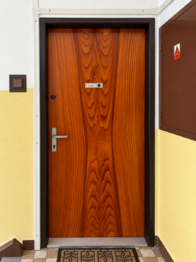 Byt vchod - Prodej bytu 2+1 v osobním vlastnictví 47 m², Podbořany