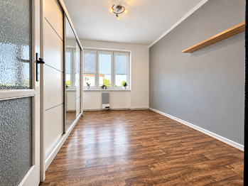 Ložnice - Prodej bytu 2+1 v osobním vlastnictví 47 m², Podbořany