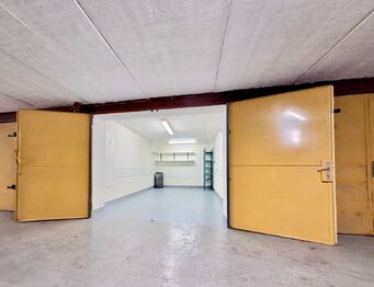 Pronájem skladovacích prostor, Praha 8 - Čimice
