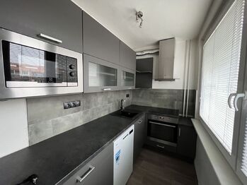 kuchyňský kout - Pronájem bytu 3+kk v osobním vlastnictví 70 m², Chrudim 