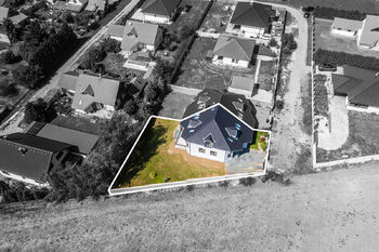 Prodej domu 179 m², Bříství