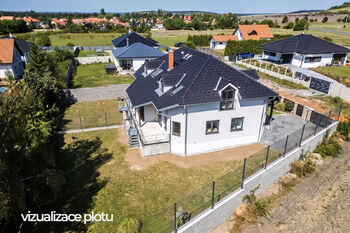 Prodej domu 179 m², Bříství