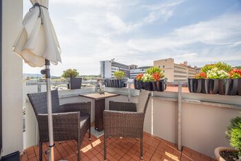 Balkon 1 - Prodej bytu 3+kk v osobním vlastnictví 79 m², Hořovice