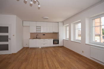 Pronájem bytu 2+kk v osobním vlastnictví 56 m², Jablonné v Podještědí