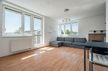 Byt 2+kk, 57 m2, 2 balkony, Nadační, Medlánky, Brno - Prodej bytu 2+kk v osobním vlastnictví 57 m², Brno