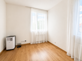 Pronájem bytu 2+kk v osobním vlastnictví 54 m², Praha 9 - Hloubětín