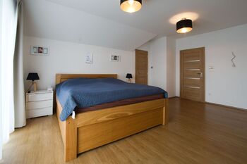 Ložnice - Prodej domu 177 m², Kostelní Hlavno