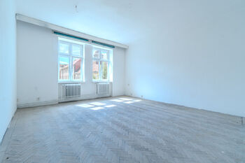 obývací pokoj - Prodej bytu 2+1 v osobním vlastnictví 88 m², Ostrava