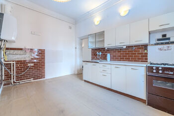 kuchyně - Prodej bytu 2+1 v osobním vlastnictví 88 m², Ostrava