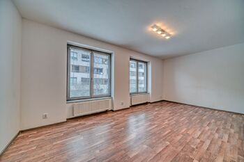 pokoj - Pronájem bytu 1+kk v osobním vlastnictví 31 m², Kolín