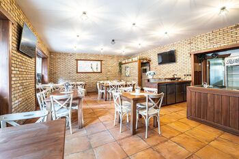 Prodej restaurace 500 m², Sýkořice