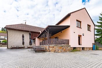 Prodej restaurace 500 m², Sýkořice