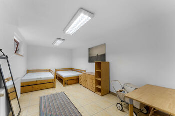 Ložnice/pokoj v suterénu  - Prodej domu 87 m², Mělník