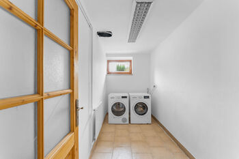 Samostatná prádelna  - Prodej domu 87 m², Mělník