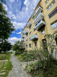 Pronájem bytu 2+1 v osobním vlastnictví 50 m², Praha 9 - Hloubětín