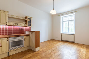 Skutečný stav - Prodej domu 403 m², Praha 10 - Hostivař