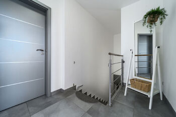 Prodej bytu 3+kk v osobním vlastnictví 120 m², Moravany