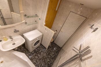 koupelna - Pronájem bytu 3+1 v osobním vlastnictví 64 m², Liberec