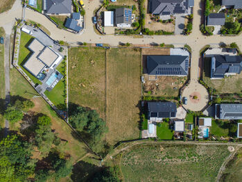 Prodej pozemku 1458 m², Zruč-Senec