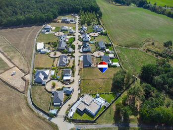 Prodej pozemku 1458 m², Zruč-Senec