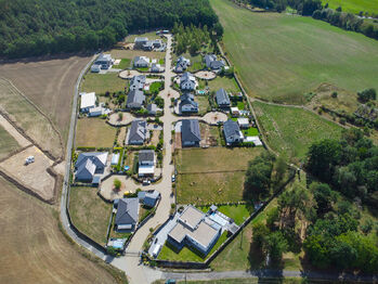 Prodej pozemku 1458 m², Zruč-Senec