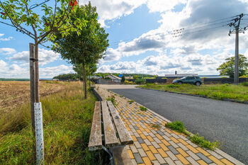 Prodej pozemku 1458 m², Zruč-Senec