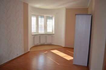 Samostatný pokoj 1NP - Pronájem domu 289 m², Praha 9 - Kbely