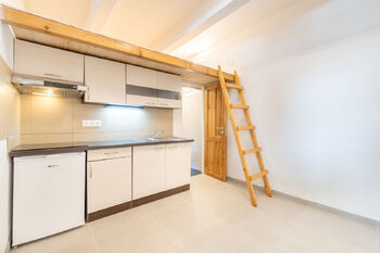 Prodej bytu 1+kk v osobním vlastnictví 19 m², Praha 5 - Smíchov