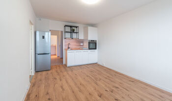 Obývací pokoj s kuchyní - Pronájem bytu 2+kk v osobním vlastnictví 44 m², Praha 5 - Stodůlky