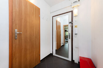 Prodej bytu 1+kk v osobním vlastnictví 29 m², Praha 4 - Hodkovičky