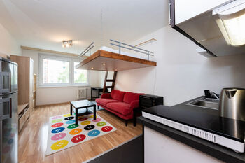 Prodej bytu 1+kk v osobním vlastnictví 29 m², Praha 4 - Hodkovičky