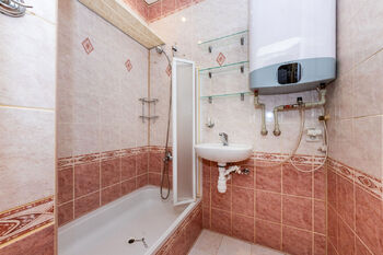 Prodej bytu 2+kk v družstevním vlastnictví 46 m², Praha 4 - Krč
