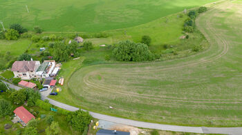 Prodej pozemku 1867 m², Velká Jesenice