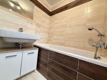 Pronájem bytu 1+kk v osobním vlastnictví 36 m², Praha 10 - Uhříněves