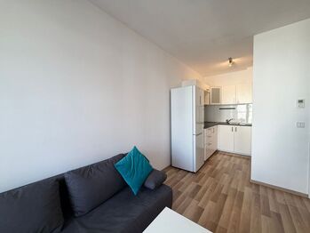 Pronájem bytu 1+kk v osobním vlastnictví 36 m², Praha 10 - Uhříněves