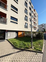 Pronájem bytu 1+kk v osobním vlastnictví 36 m², Praha 10 - Uhříněves
