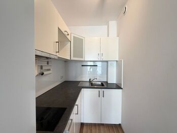 Pronájem bytu 1+kk v osobním vlastnictví 36 m², Praha 10 - Uhříněves