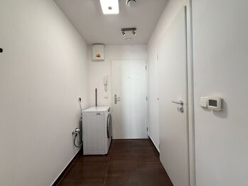 Pronájem bytu 1+kk v osobním vlastnictví 36 m², Praha 10 - Uhříněves
