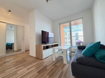 Pronájem bytu 1+kk v osobním vlastnictví 36 m², Praha 10 - Uhříněves