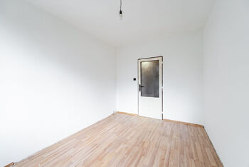 Ložnice  - Prodej bytu 2+kk v družstevním vlastnictví 40 m², Praha 9 - Prosek