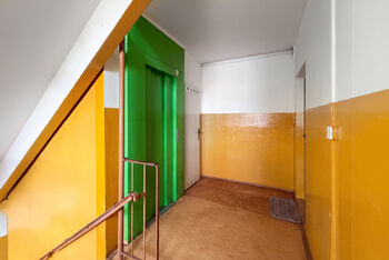 Výtah - Prodej bytu 2+kk v družstevním vlastnictví 40 m², Praha 9 - Prosek
