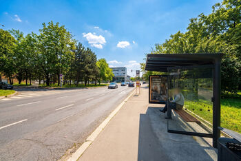 Okolí domu - Prodej bytu 2+kk v družstevním vlastnictví 40 m², Praha 9 - Prosek