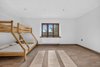 Prodej domu 160 m², Holubice