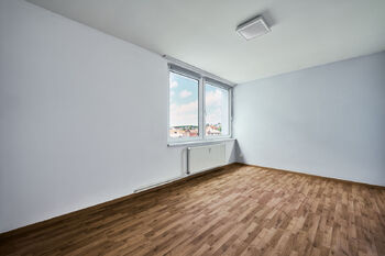 Prodej bytu 2+kk v osobním vlastnictví 45 m², Praha 10 - Hostivař